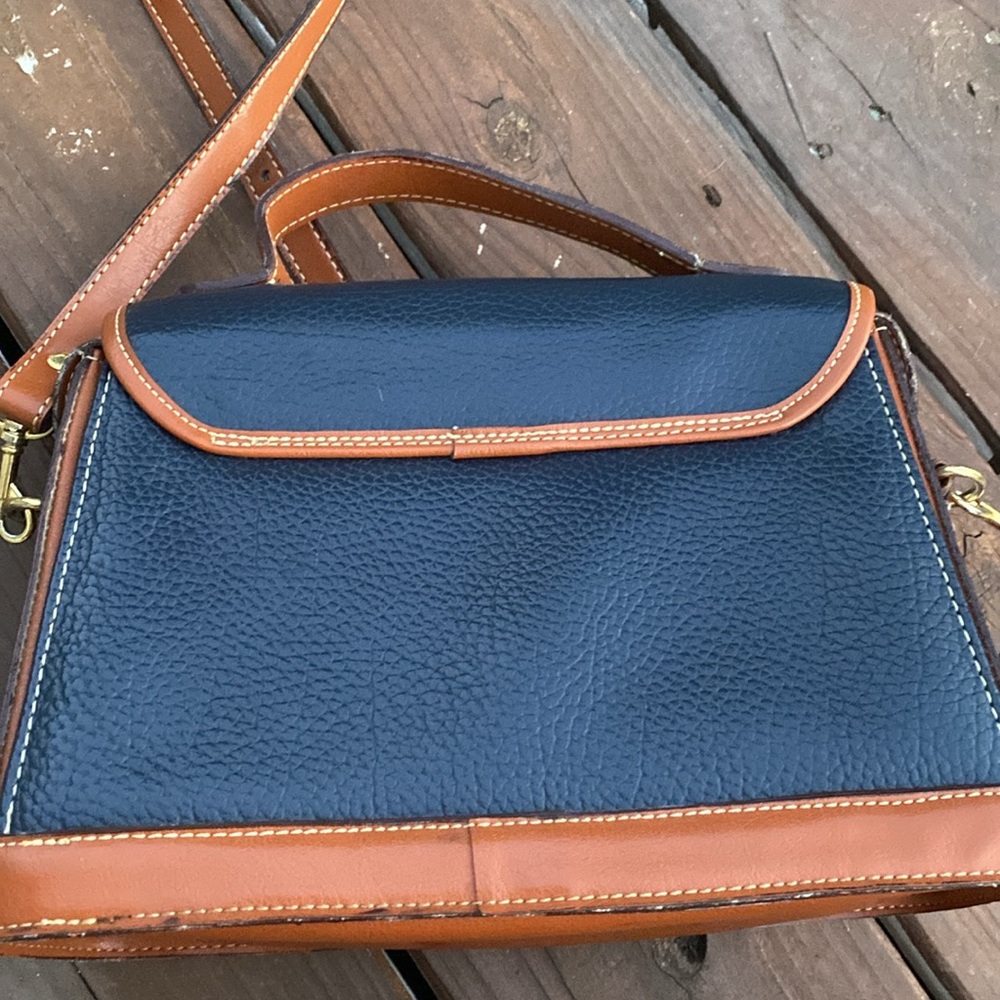 Vintage Navy Dooney and Burke Purse - Picture 6 of 9